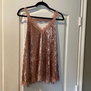 Velvet tank